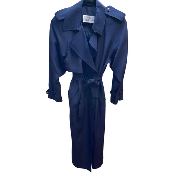 UTEX for LAURA petite trench coat in navy size 12p. In EUC. Lots of nice button - Picture 1 of 5